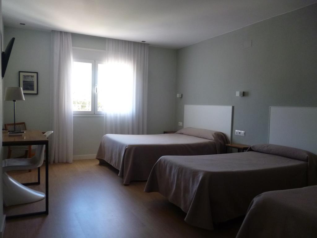 Hostal Las Cumbres كونيل ذي لا فرونتيرا المظهر الخارجي الصورة