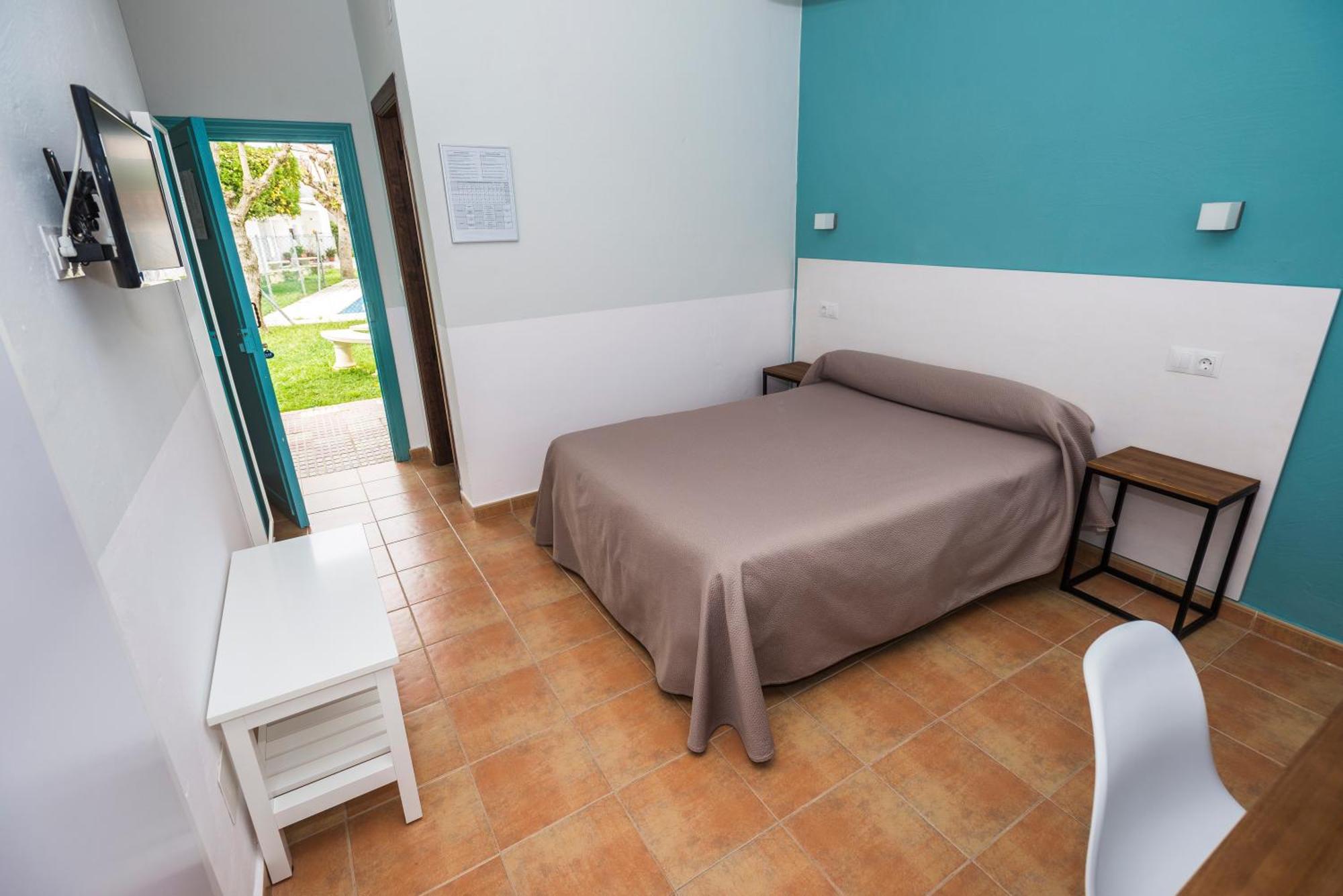 Hostal Las Cumbres كونيل ذي لا فرونتيرا المظهر الخارجي الصورة