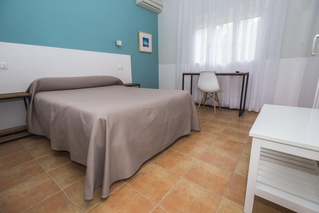 Hostal Las Cumbres كونيل ذي لا فرونتيرا المظهر الخارجي الصورة