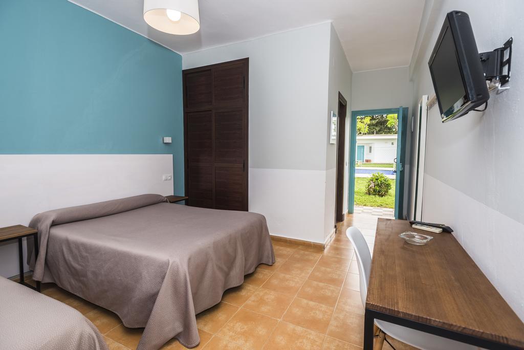 Hostal Las Cumbres كونيل ذي لا فرونتيرا المظهر الخارجي الصورة