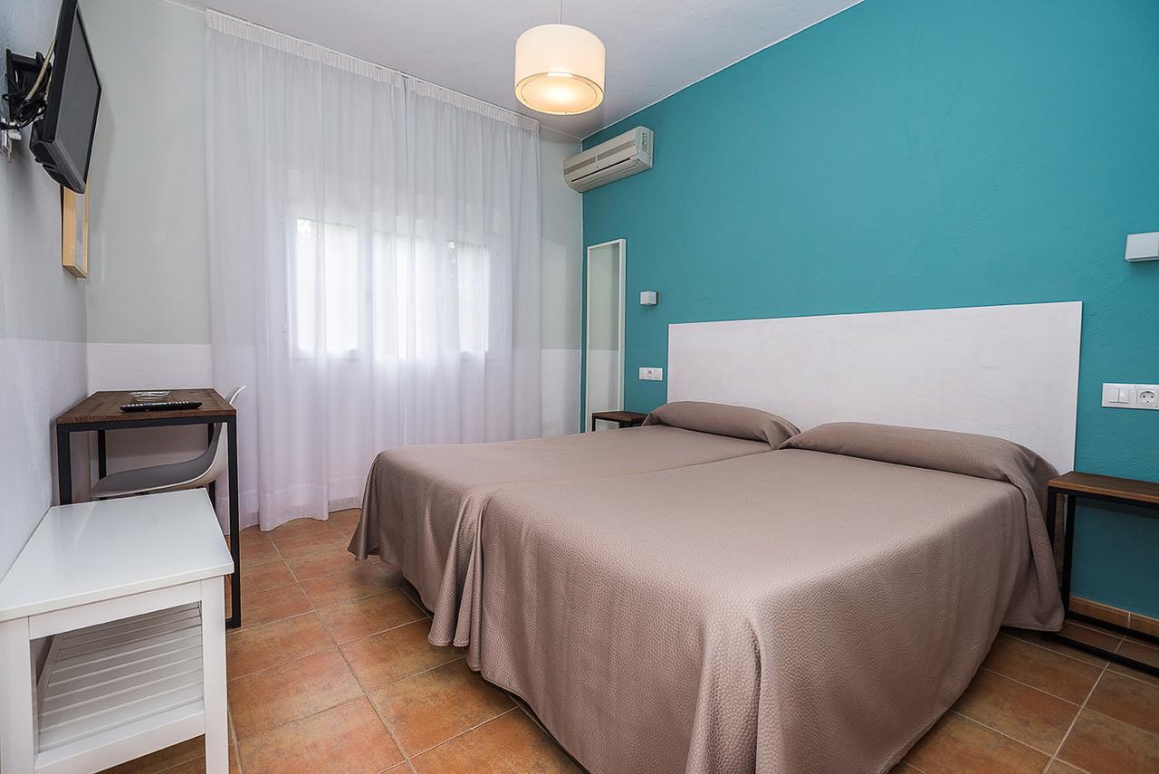 Hostal Las Cumbres كونيل ذي لا فرونتيرا المظهر الخارجي الصورة