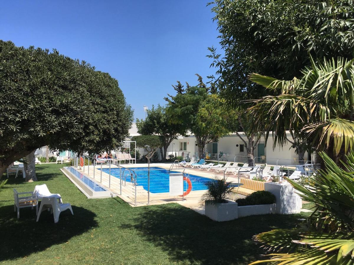 Hostal Las Cumbres كونيل ذي لا فرونتيرا المظهر الخارجي الصورة